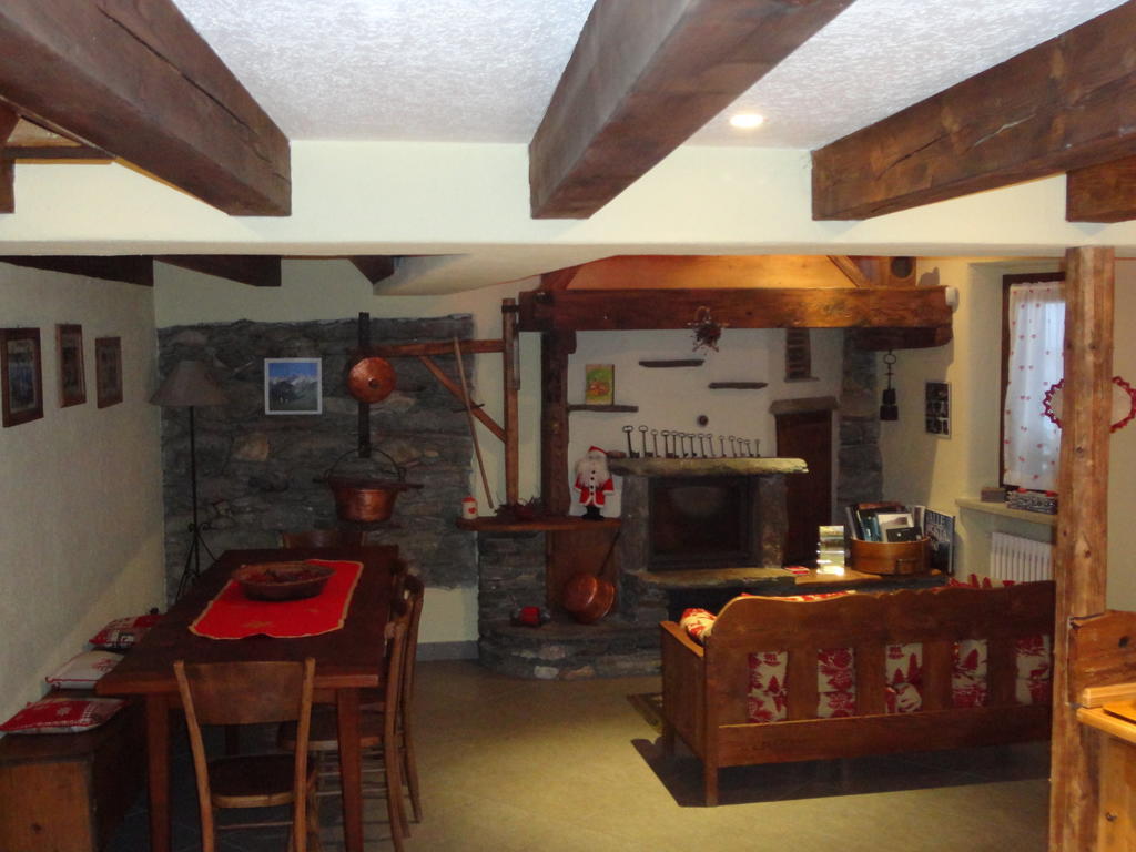 Les Chevreuils Bed and Breakfast Introd Exterior foto