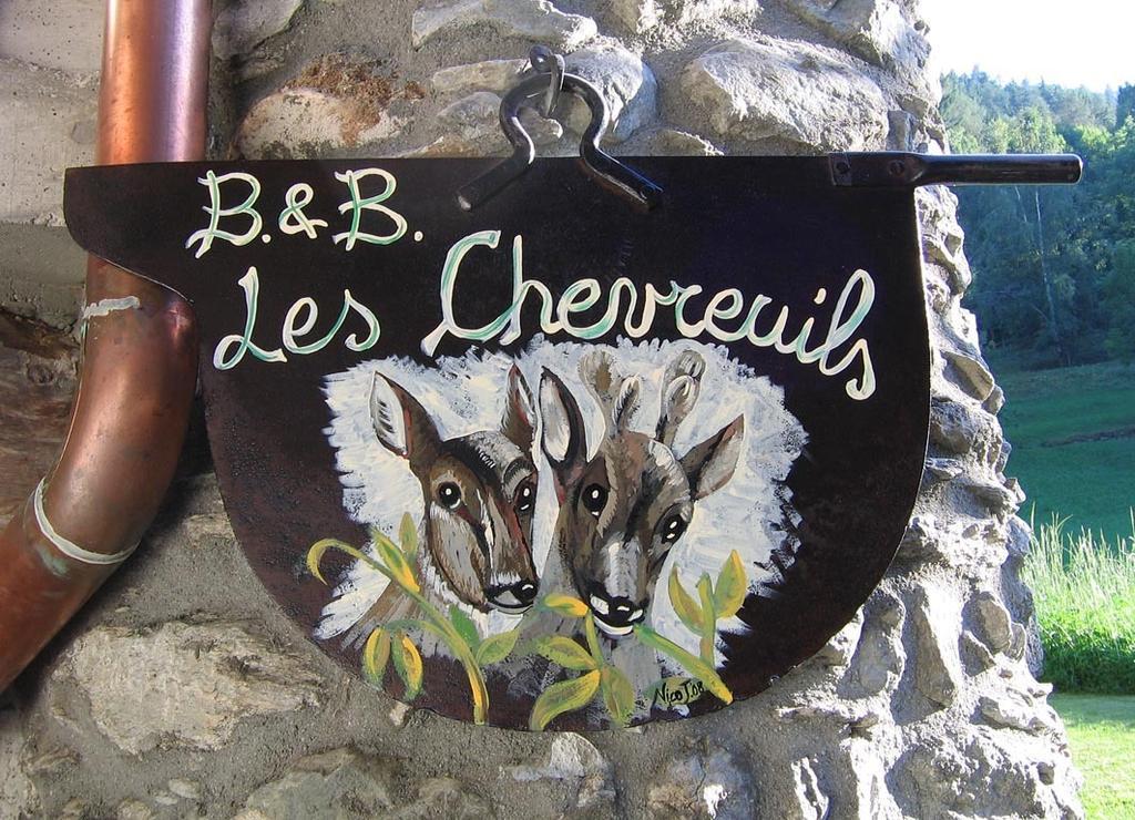 Les Chevreuils Bed and Breakfast Introd Exterior foto